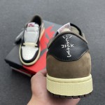 Air Jordan 1 Low Sneaker CQ4277-105