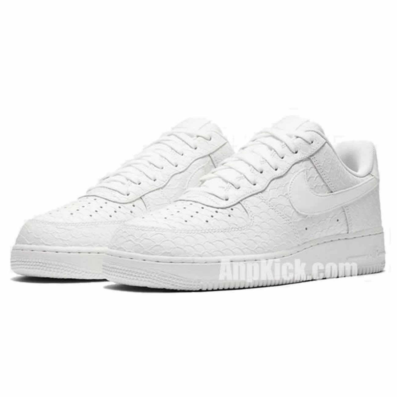 Nike All White Air Force 1 07 LV8 Mens shoe 718152-106