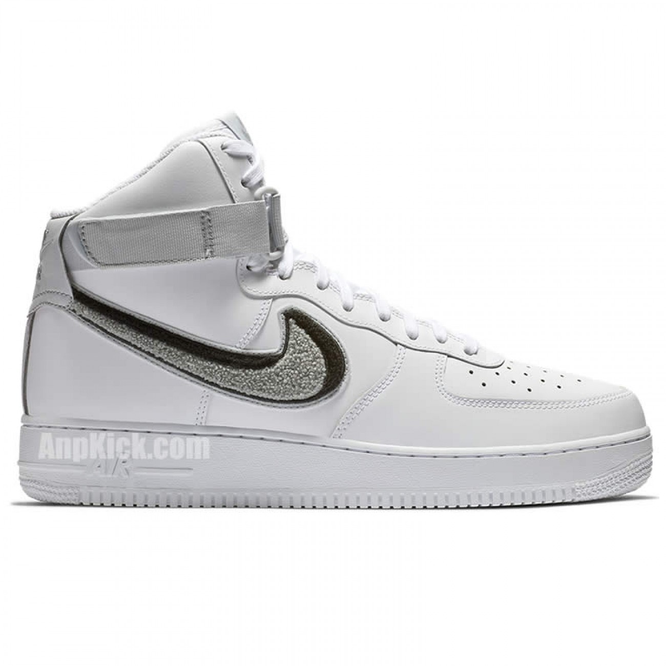 White Air Forces 1 07 LV8 High Top "Chenille Swoosh" Nike Outlet 806403-105