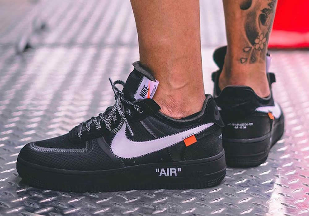Off-White x Nike Air Force 1 Low 'Black/White' Shoes On Feet AO4606-001