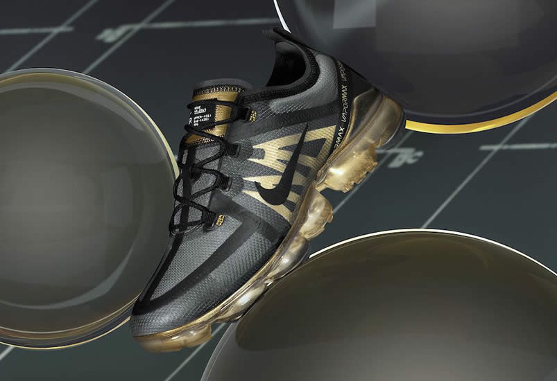 Nike Air VaporMax 2019 Run Utility Black Metallic Gold Shoes AR6631-002 Pics